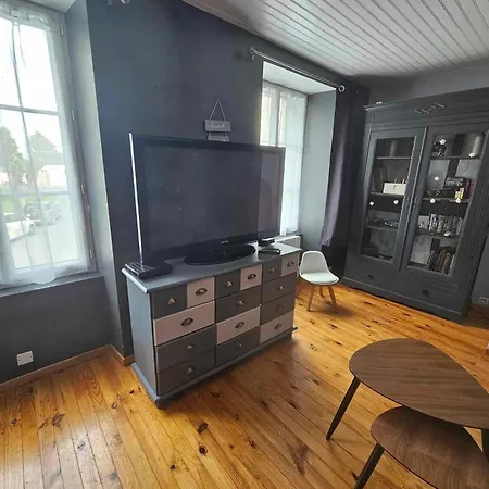 Дом отдыха Forrest ; La Maison De Forrest